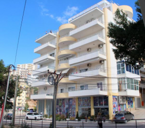 Отель Kristi Apartment  Саранда